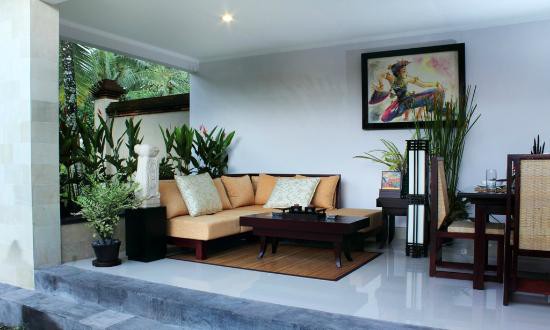 Villa Cory 3*