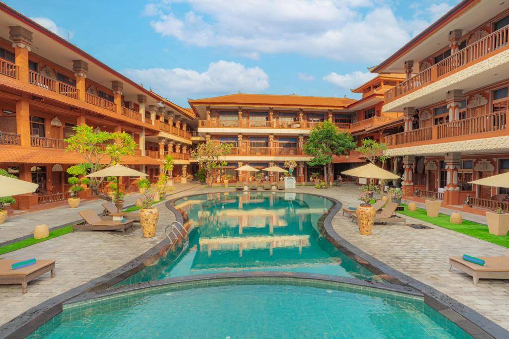 Wina Holiday Villa 3*