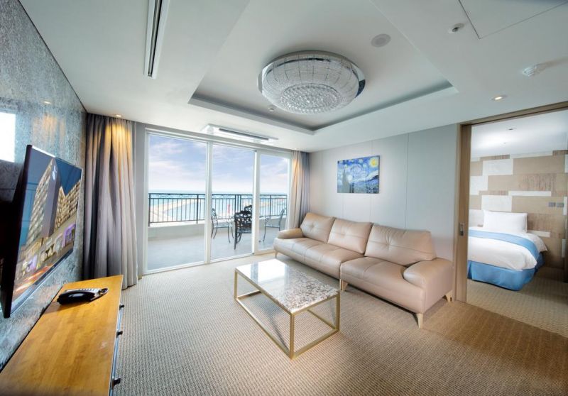 Whistle Lark Hotel 3*