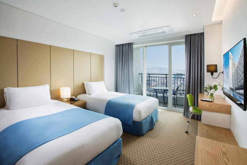 Whistle Lark Hotel 3*
