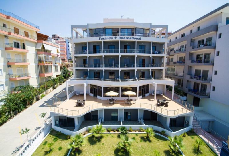 Saranda International 3*