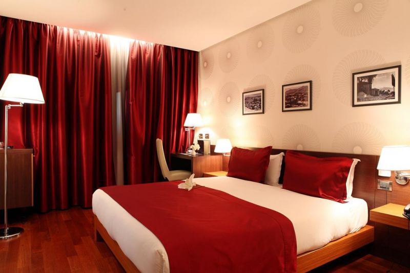 Tirana International 4*