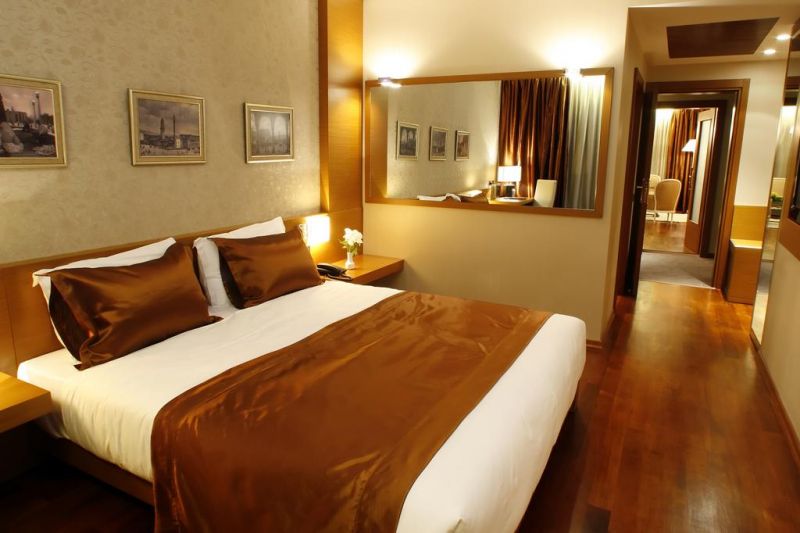 Tirana International 4*
