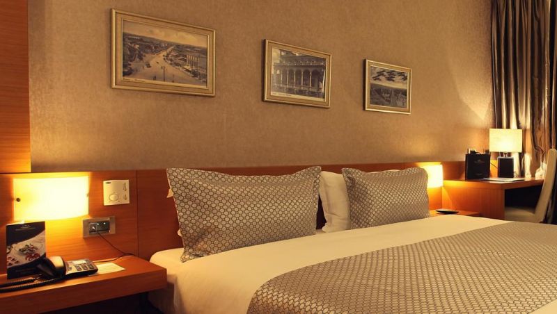 Tirana International 4*