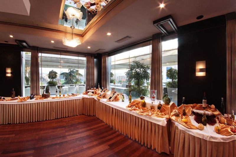 Tirana International 4*