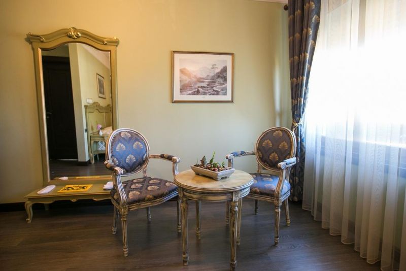 Victoria 4*