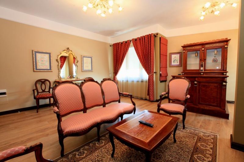 Victoria 4*