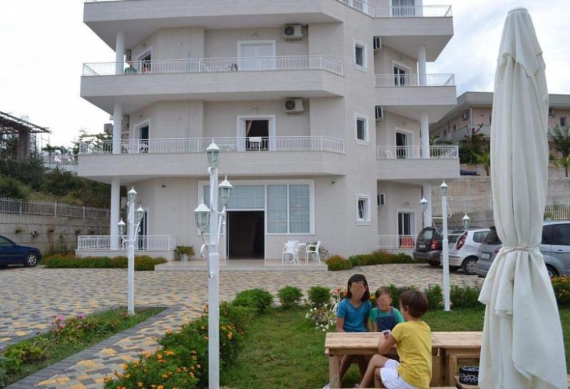 Villa August Ksamil 3*