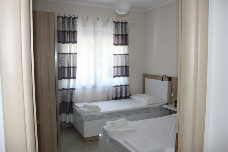 Vlora Beach House Apartments 4*