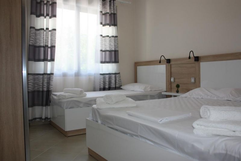 Vlora Beach House Apartments 4*
