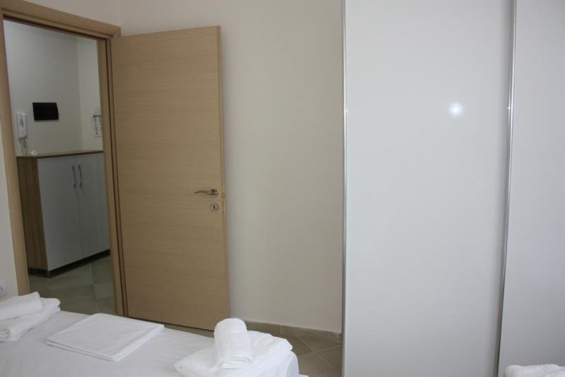 Vlora Beach House Apartments 4*