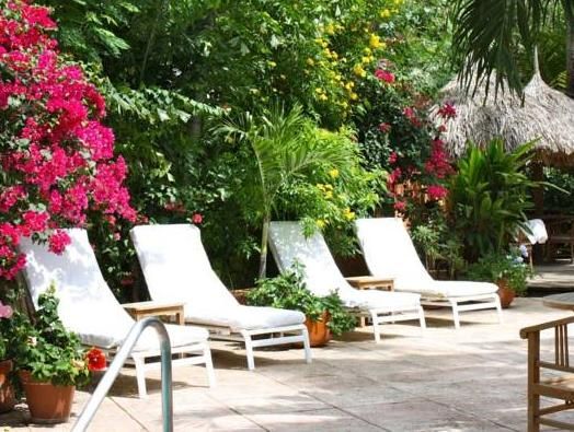 Paradera Park 3*