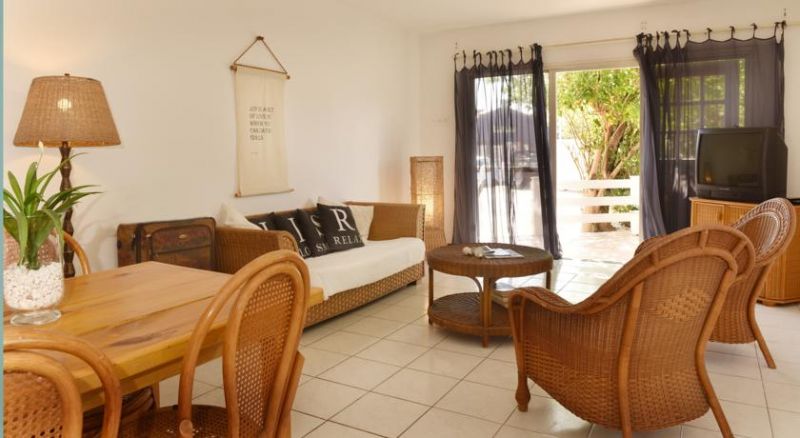 Pega Pega Apartments 2*