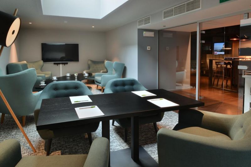Courtyard Brussels Eu 4*
