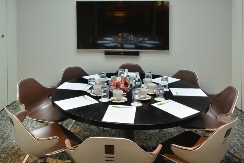 Courtyard Brussels Eu 4*