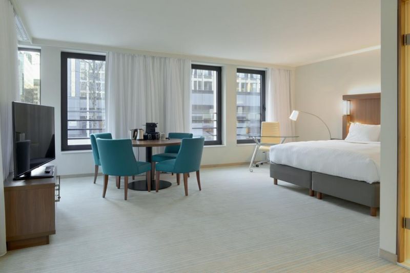 Courtyard Brussels Eu 4*