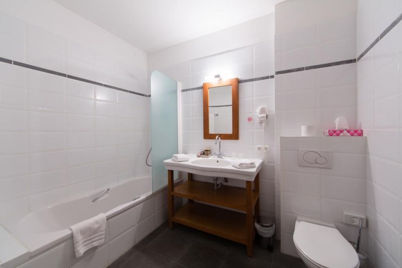 Ghent River Hotel 4*