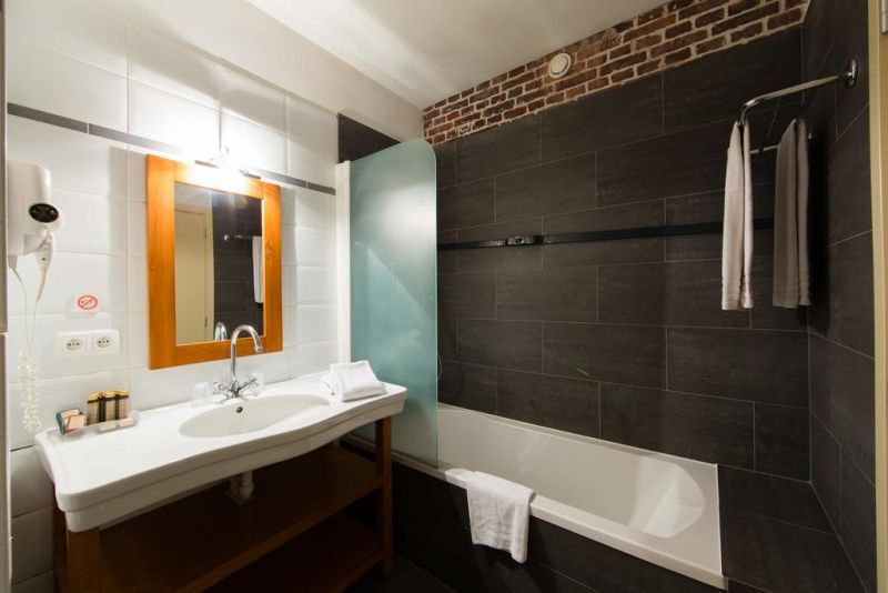 Ghent River Hotel 4*