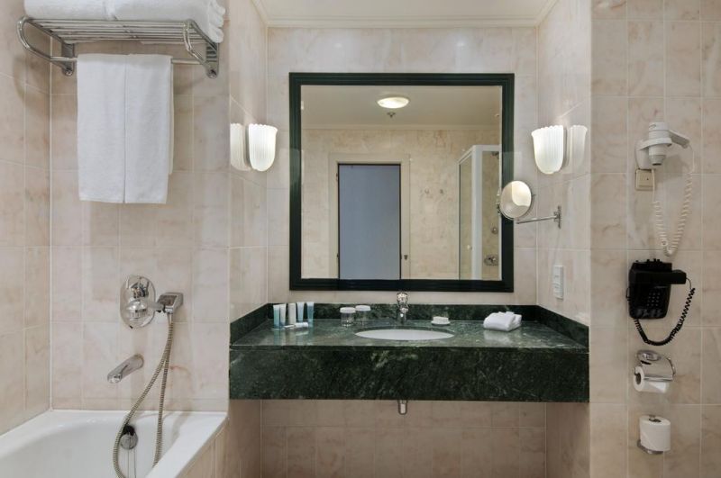 Hilton Antwerp 4*