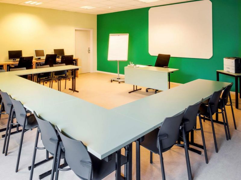 Ibis Brussels Centre Gare Midi 3*