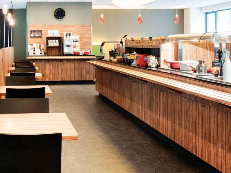 Ibis Brussels Centre Gare Midi 3*