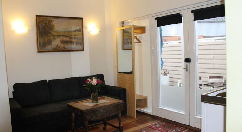 Lavilla Guesthouse 2*
