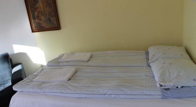 Lavilla Guesthouse 2*