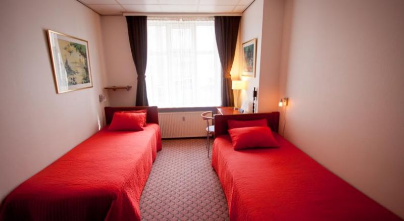 Saga Hotel 2*