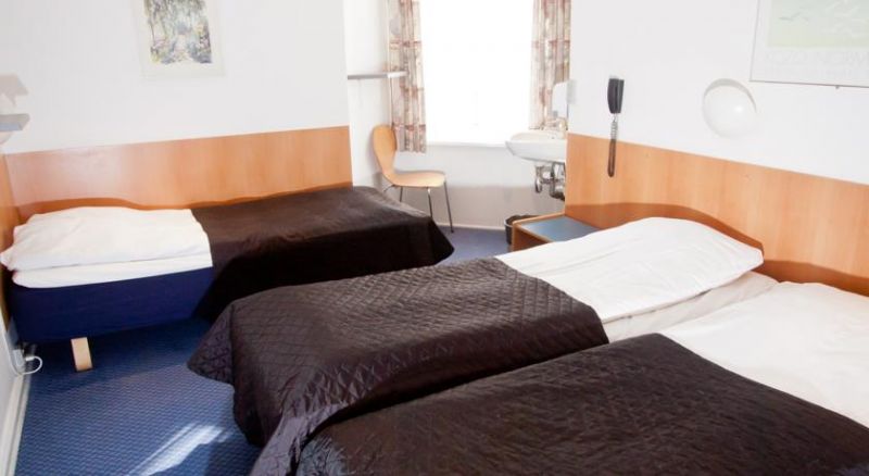 Saga Hotel 2*