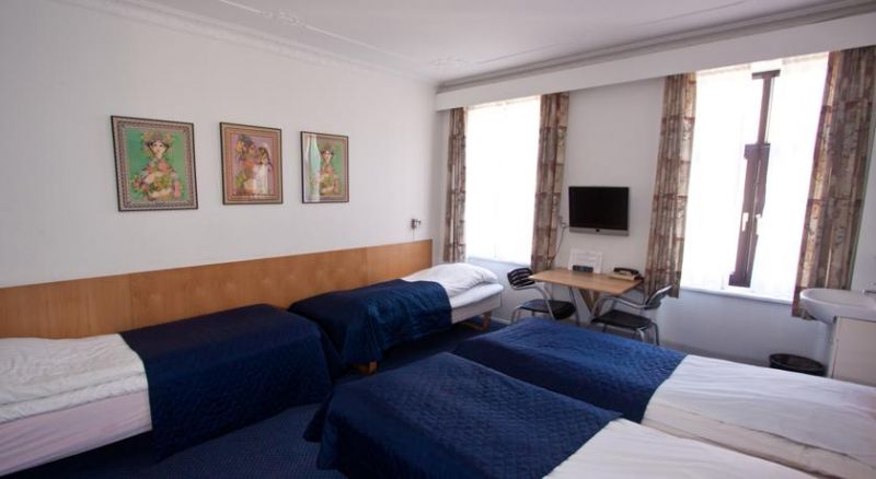 Saga Hotel 2*
