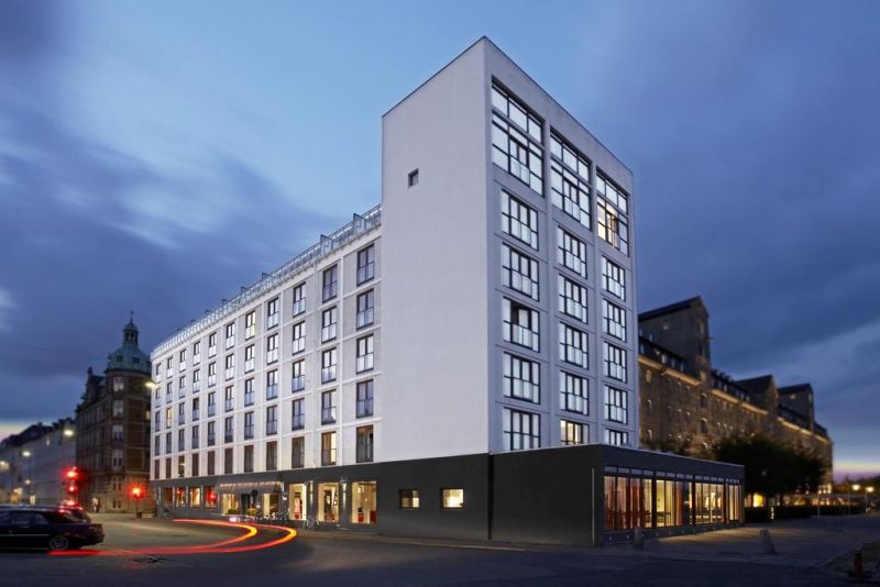 Scandic Front 4*