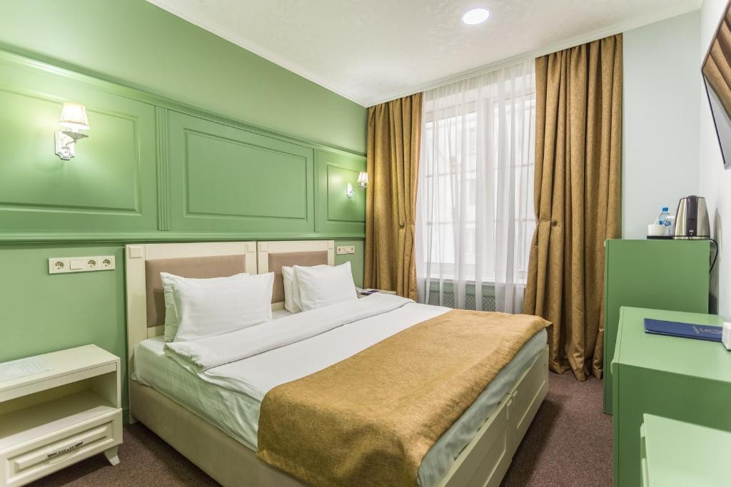 Grand Sapphire 4*