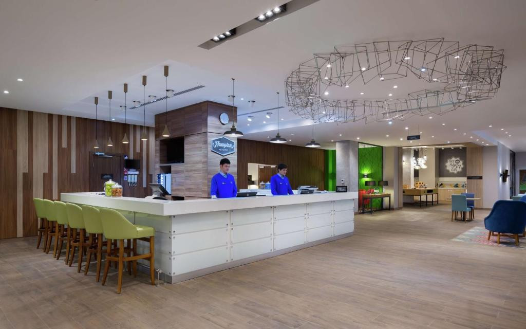 Hampton By Hilton Astana Triumphal Arch 4*