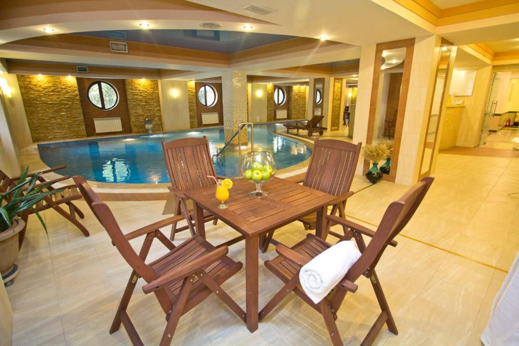 Kazzhol Hotel 4*