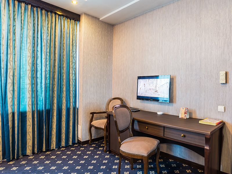 Royal Palace 3*