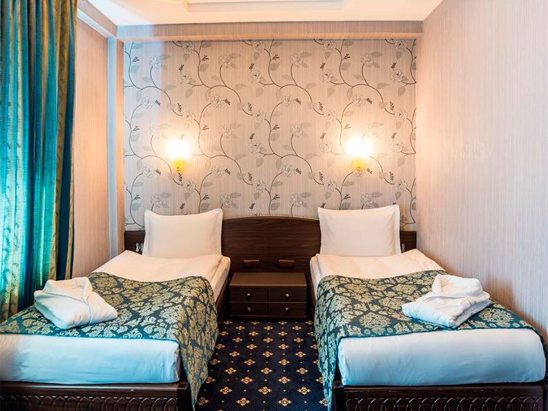 Royal Palace 3*