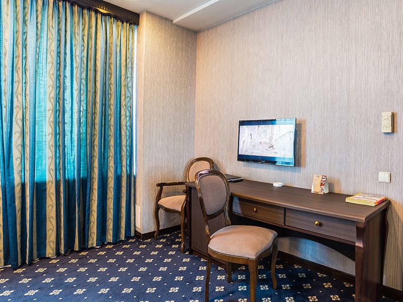 Royal Palace 3*