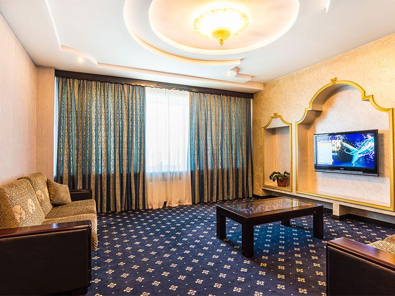 Royal Palace 3*