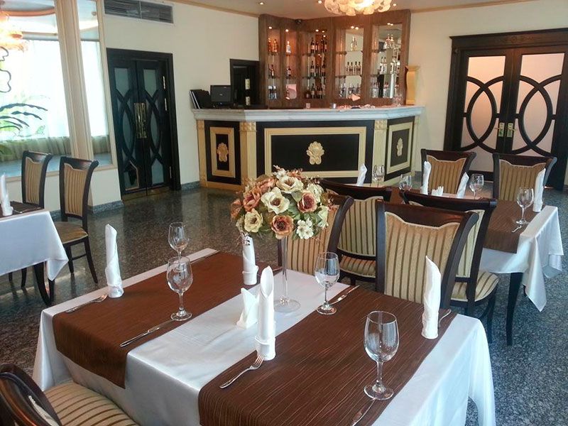 Royal Palace 3*