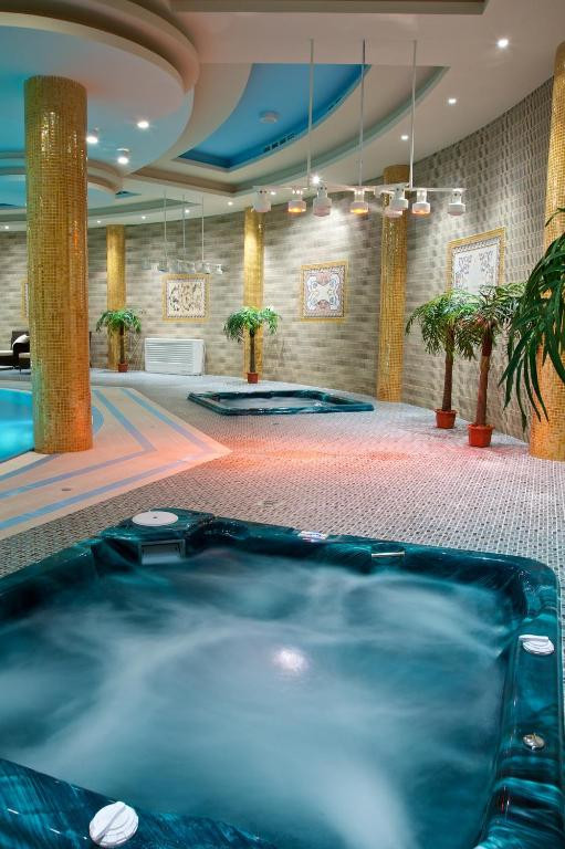Royal Tulip Almaty 5*