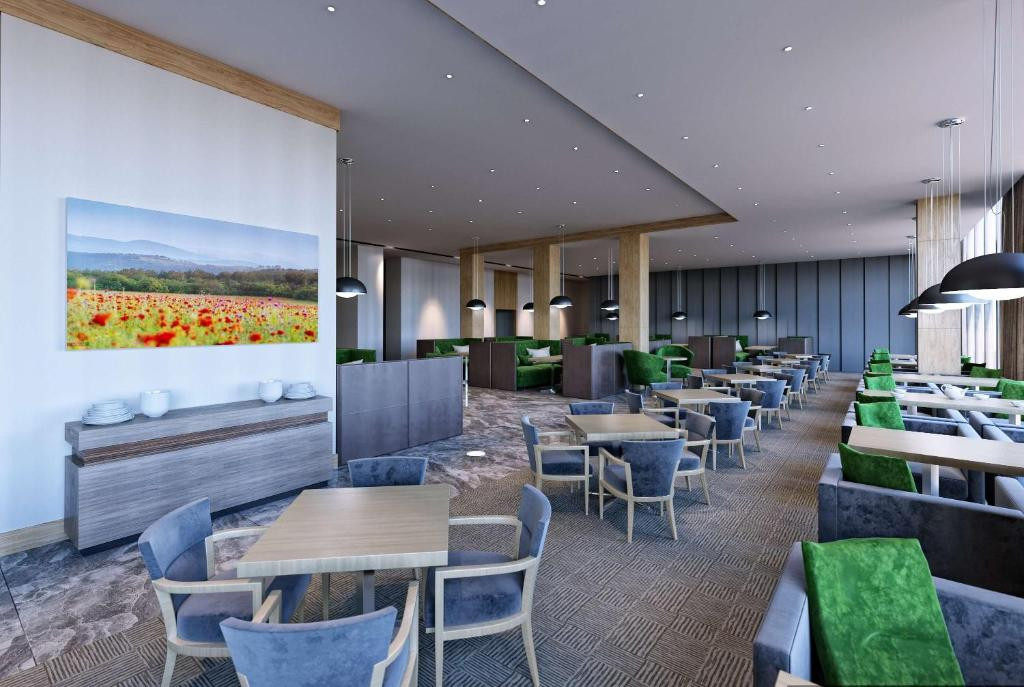 Wyndham Garden Astana 4*