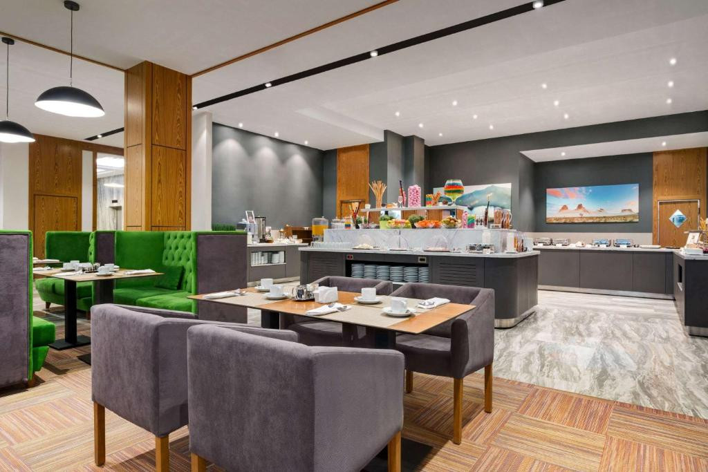 Wyndham Garden Astana 4*