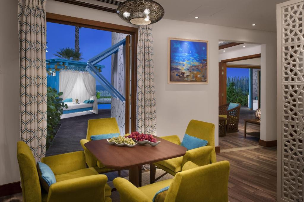 Banana Island Resort By Anantara 5*