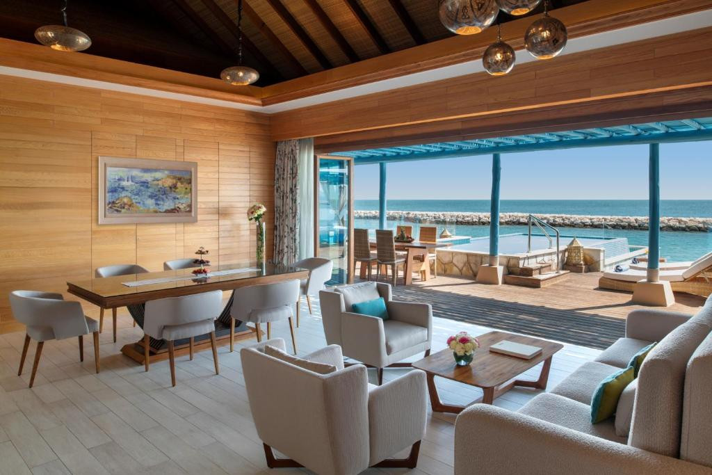 Banana Island Resort By Anantara 5*