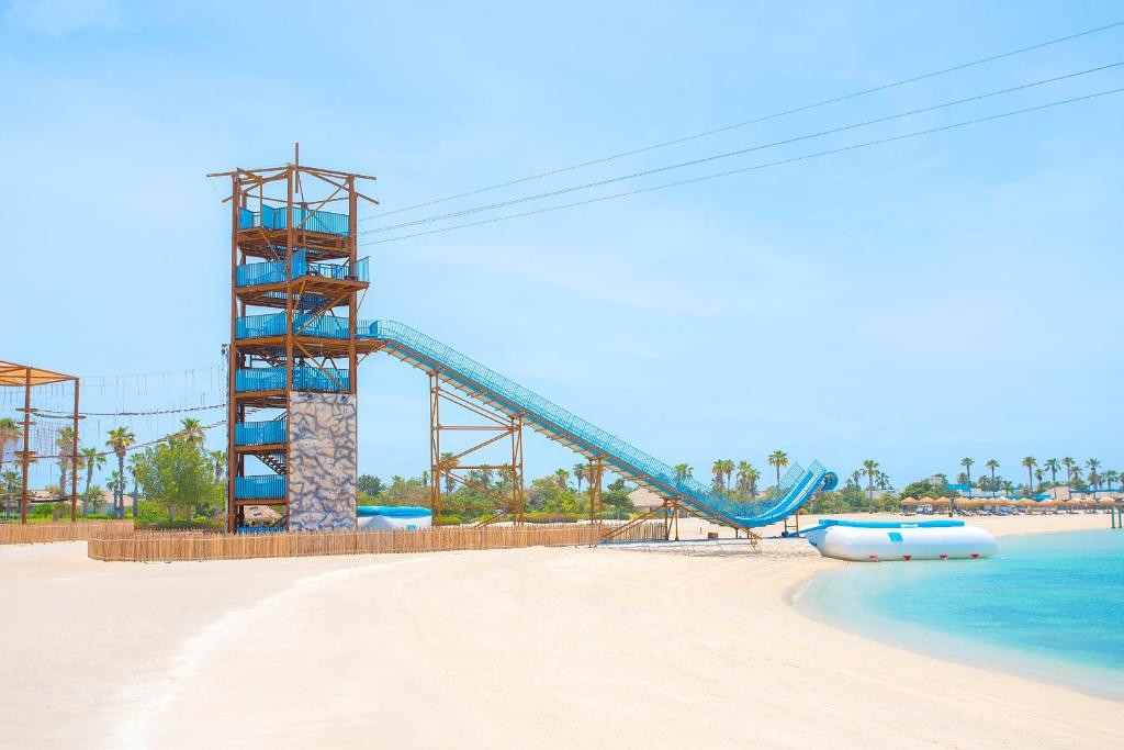 Banana Island Resort By Anantara 5*