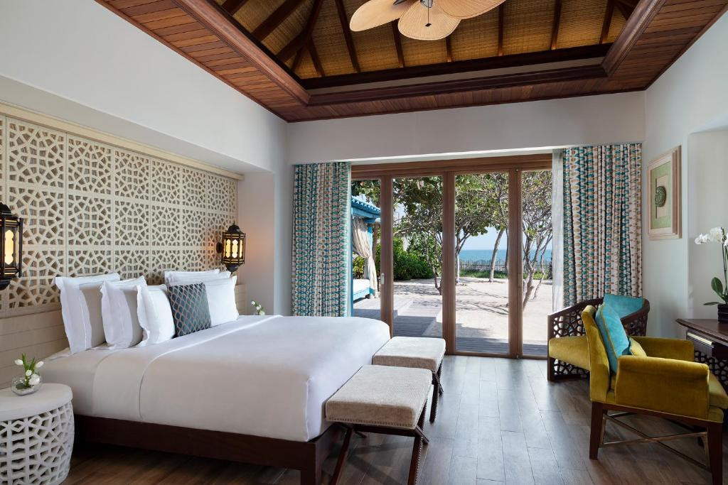 Banana Island Resort By Anantara 5*