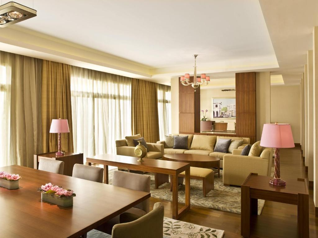 Grand Hyatt Doha Hotel & Villas 5*