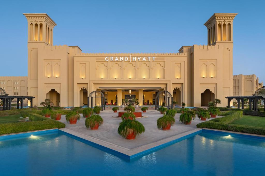 Grand Hyatt Doha Hotel & Villas 5*