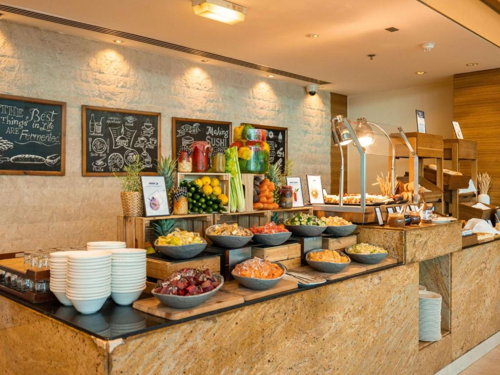 Hilton Doha 5*