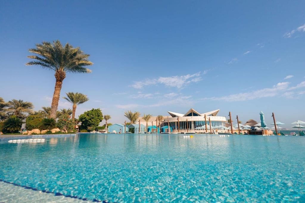 Hilton Doha 5*